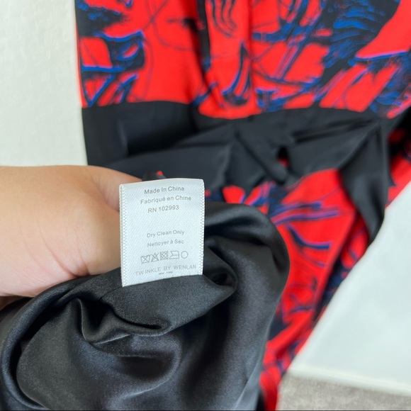 Twinkle by Wenlan Red Silk Floral Ruched Tie V Neck Dress - Picture 9 of 9